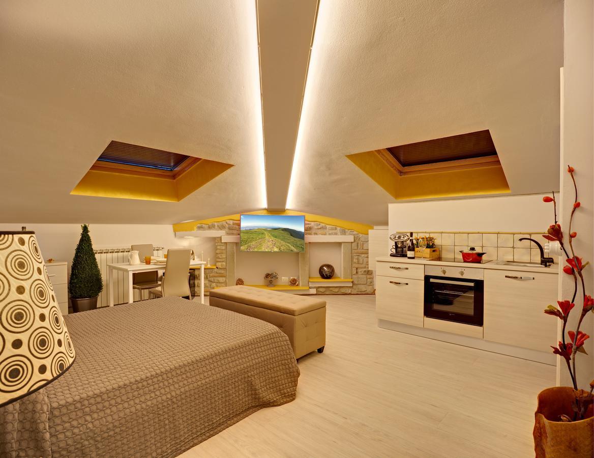 Casa Vacanze - Matelda Bed & Breakfast Poppi Exterior foto
